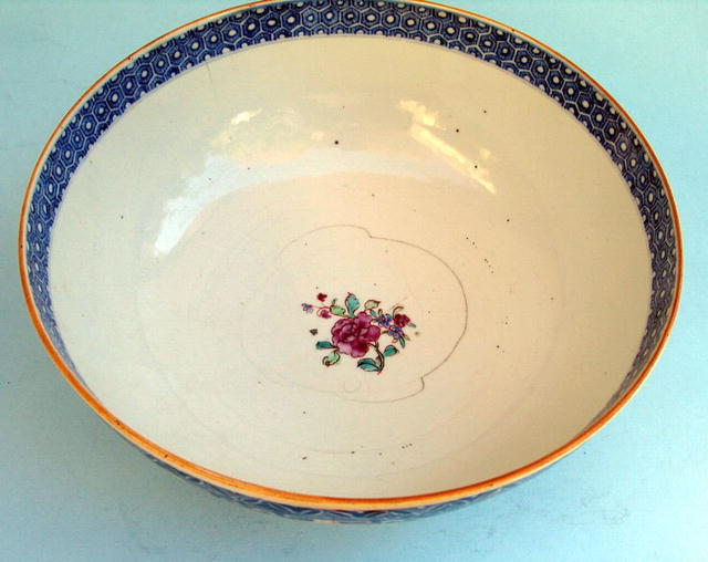 LARGE CHINESE EXPORT PUNCH BOWL 18th C SUPERB
