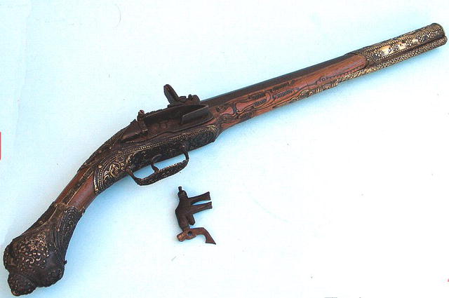 18th C CAVALRY TURKISH MINQUELET FLINTLOCK PISTOL