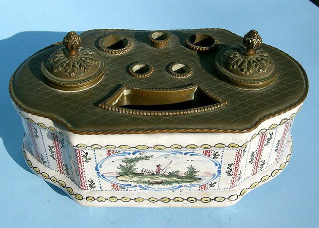 Great 17/18th Century Majolica Inkwell French Very Cool