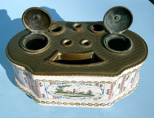 Great 17/18th Century Majolica Inkwell French Very Cool