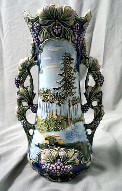THE BEST ART NOUVEAU MAJOLICA VASE THERE IS
