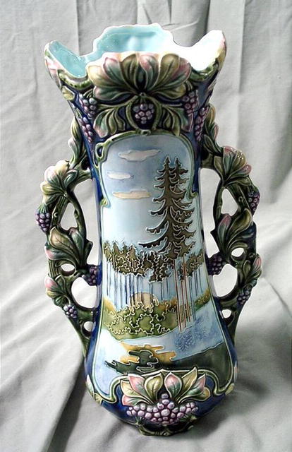 THE BEST ART NOUVEAU MAJOLICA VASE THERE IS