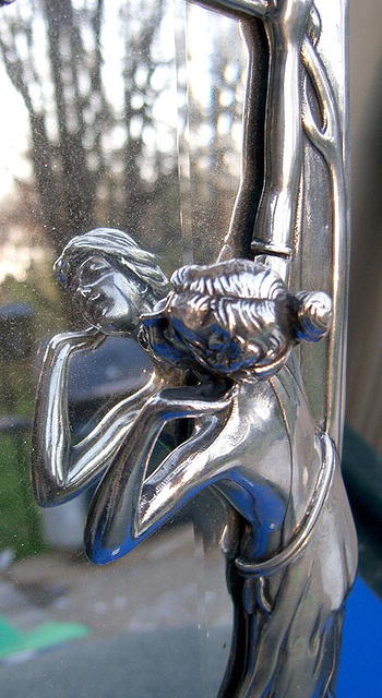 OUTSTANDING PEWTER ART NOUVEAU MIRROR ROYAL DUTCH