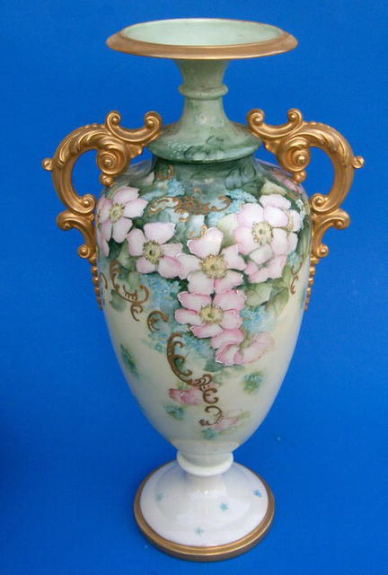 BEAUTIFUL LARGE CAC BELLEEK VASE DATED 1905