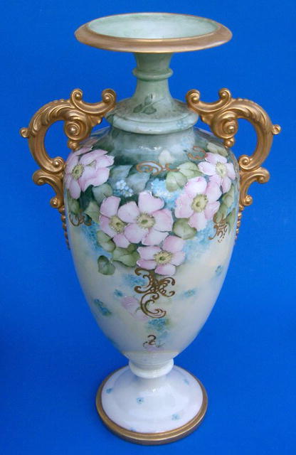 BEAUTIFUL LARGE CAC BELLEEK VASE DATED 1905