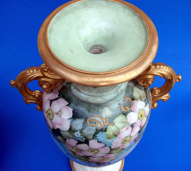 BEAUTIFUL LARGE CAC BELLEEK VASE DATED 1905