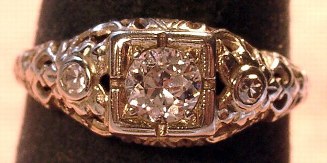18K WHITE GOLD FILIGREE RING .50 CARAT DIAMOND 2 SIDE STONES
