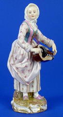 MEISSEN SUPERB WOMAN W/AUTO HARP LARGE