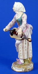 MEISSEN SUPERB WOMAN W/AUTO HARP LARGE