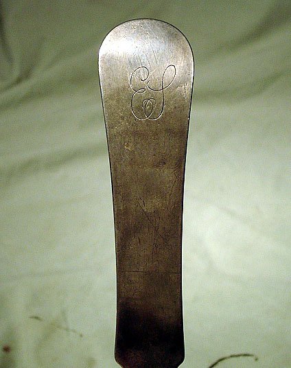 18th CENTURY AMERICAN STERLING FIDDLE BACK LADLE NEAT