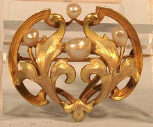 KREMENTZ ENAMELED ART NOUVEAU PEARLS 14K PIN