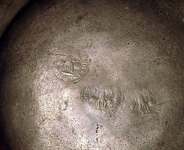 PHILLIPVS DE GROY EARLY 1700s PEWTER PLATE EXCELLENT