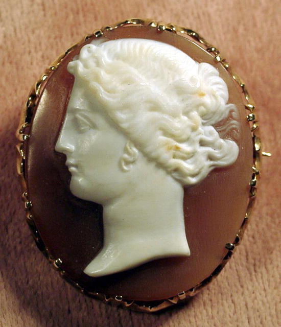 OUTSTANDING SHELL CAMEO FINE DETAILS 14K GOLD