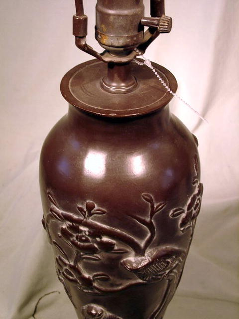 JAPANESE BRONZE VASE BIRDS STAND LAMP FINE DETAILING