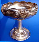 STRONG ART NOUVEAU SILVER PLATE VICTOR QUAD TAZZA