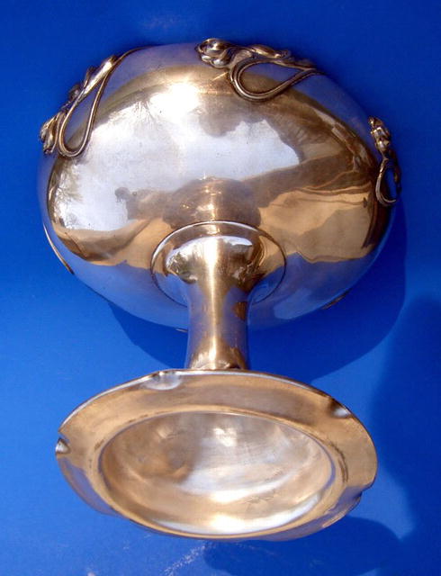 STRONG ART NOUVEAU SILVER PLATE VICTOR QUAD TAZZA