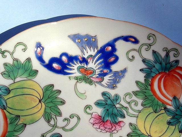GUANGXU PLATE WITH BUTTERFLIES MELON COLORFUL