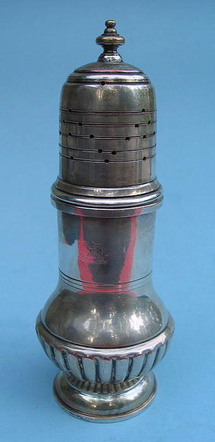 NICE ENGLISH SUGAR SHAKER CIRCA 1850 QUALITY