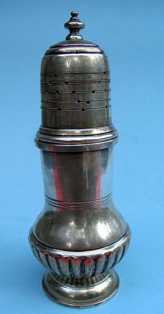 NICE ENGLISH SUGAR SHAKER CIRCA 1850 QUALITY