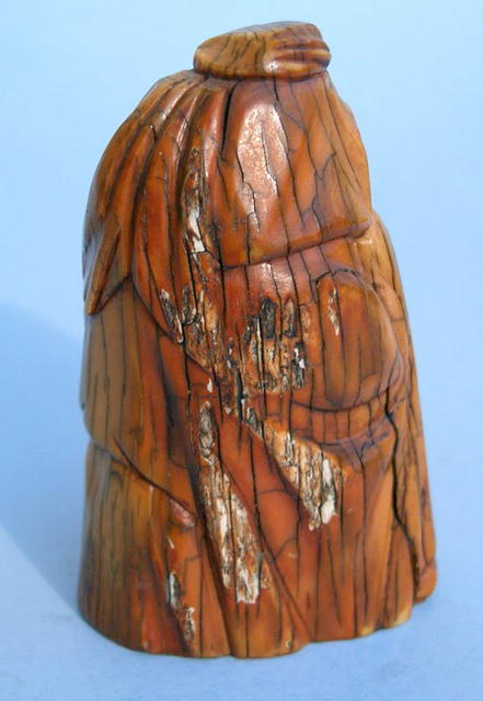 JAPANESE IVORY FIGURE OF A SEATED SCRIBE NICE