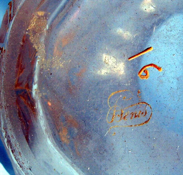 Very fine Cameo Glass vase by St. Denis like Mont Joye