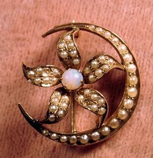 FINE STARFISH HALF MOON OPAL WITH SEED PEARLS PIN
