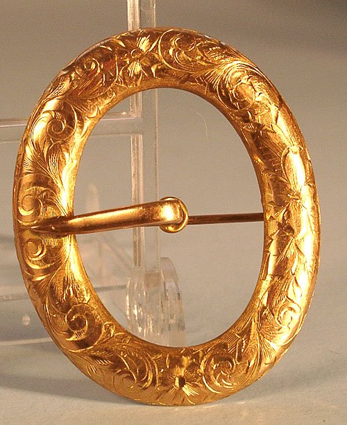 VICTORIAN 10K BROOCH SHAPED LIKE BELT BUCKLE