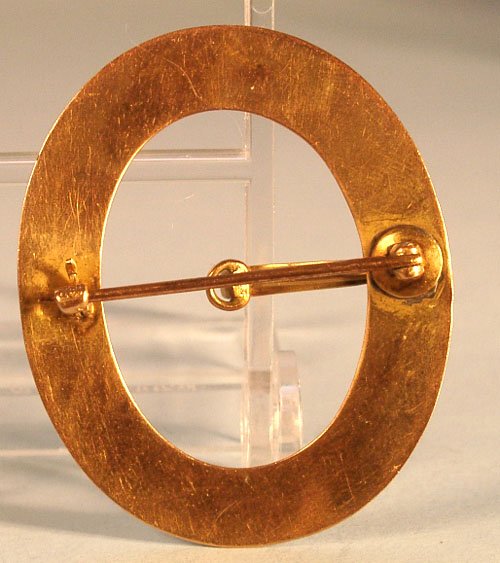 VICTORIAN 10K BROOCH SHAPED LIKE BELT BUCKLE