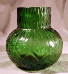 LOETZ STYLE AUSTRIAN ART GLASS VASE