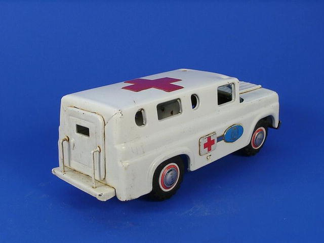 MARX WYANDOTTE JAPAN FRICTION AMBULANCE