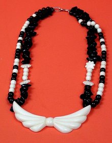 IVORY 40 PIECES ONYX 100s B/W NECKLACE