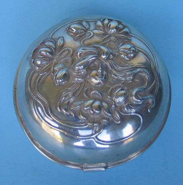 FANTASTIC STERLING ART NOUVEAU SOAP OR POWDER HOLDER