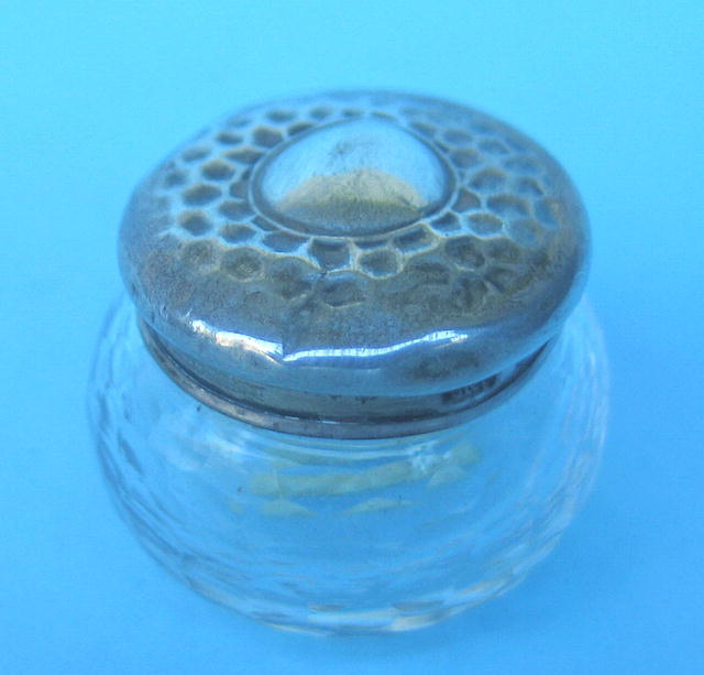 EXCELLENT HAND HAMMERED LOOK GLASS STERLING COVERED