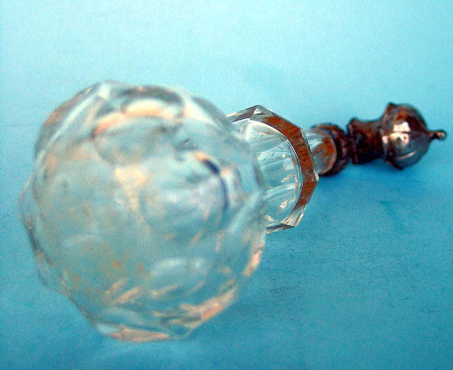 FINE TALL UNUSUAL SHAPED SCENT BOTTLE WITH STERLING TOP