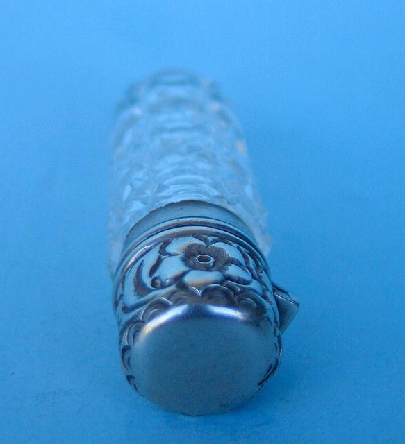 FINE STERLING VICTORIAN CUT GLASS SCENT PERFUME BOTTLE