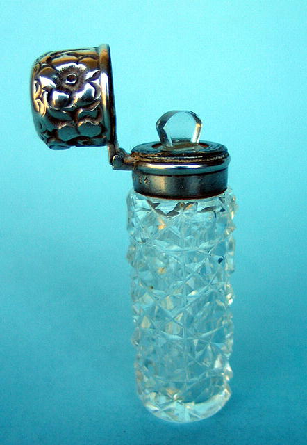 FINE STERLING VICTORIAN CUT GLASS SCENT PERFUME BOTTLE