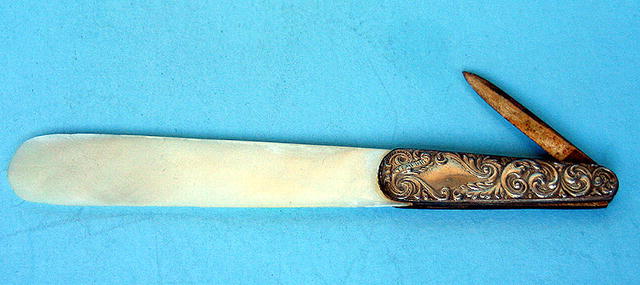 STERLING AND MOTHER OF PEARL HANDLED LADIES KNIFE