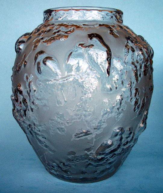 MASSIVE SIGNED MULLER FRERES MOLD BLOWN VASE BIRDS