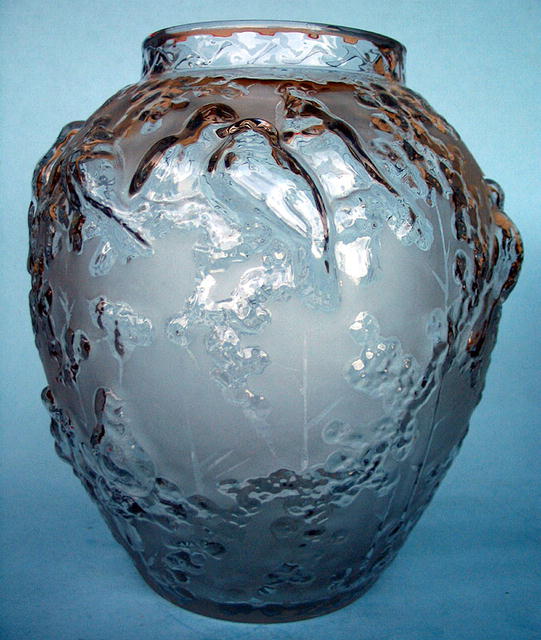 MASSIVE SIGNED MULLER FRERES MOLD BLOWN VASE BIRDS