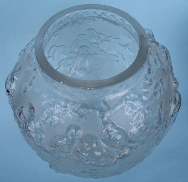 MASSIVE SIGNED MULLER FRERES MOLD BLOWN VASE BIRDS