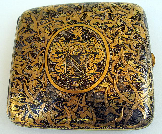 INCREDIBLE SIGNED KOMAI BOX w/100s OF CRANES MEIJI WOW