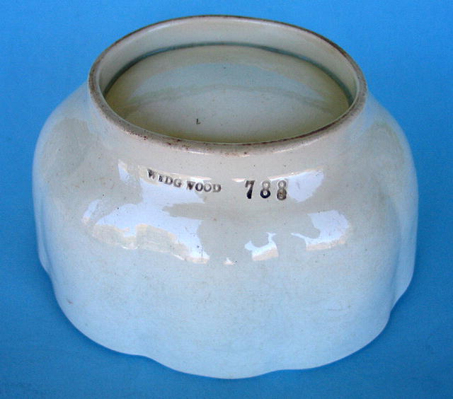 19th CENTURY WEDGWOOD MOULD MOLD PUDDING JELLO