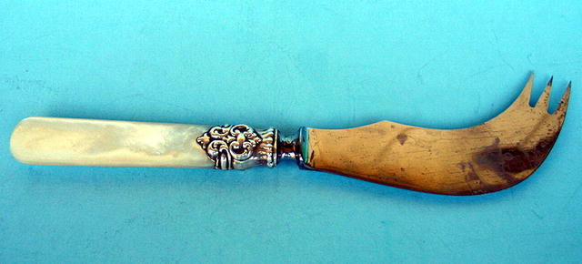 MOTHER OF PEARL HANDLED CHEESE KNIFE A JORDAN ST LOUIS