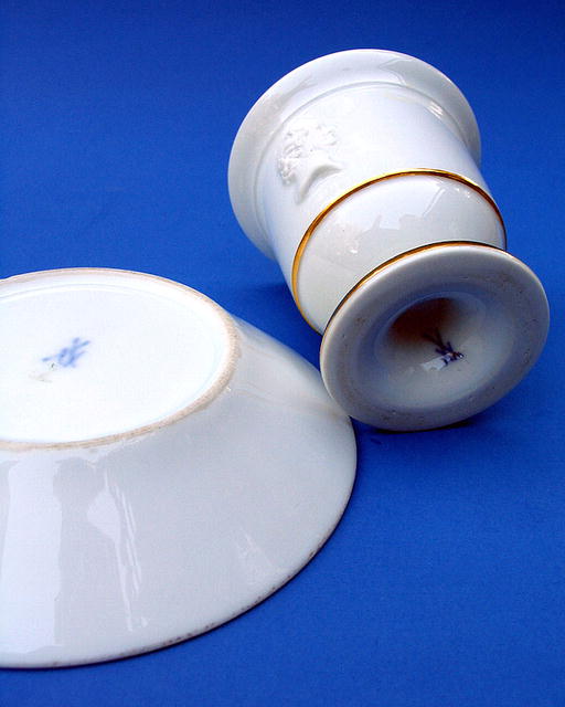 MEISSEN COFFEE CUP WILLIAM GLADSTONE DISRAELI