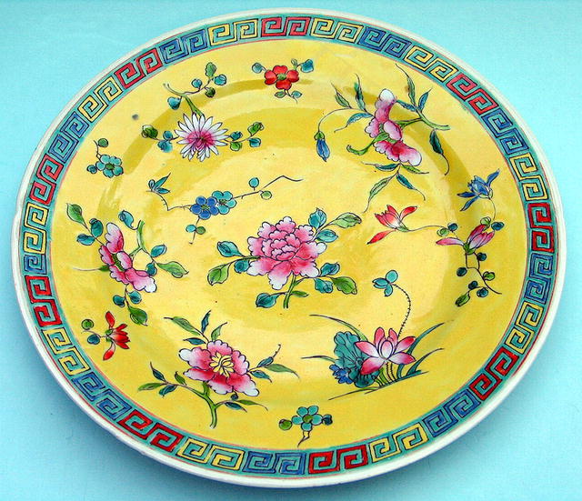 FINE CHINESE REPUBLIC QING PERIOD CHINA YELLOW PLATE