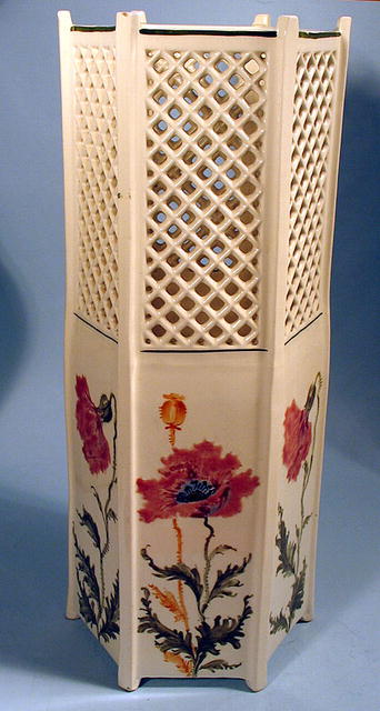 FINE ROYAL VIENNA TURN RETICULATED VASE ART NOUVEAU