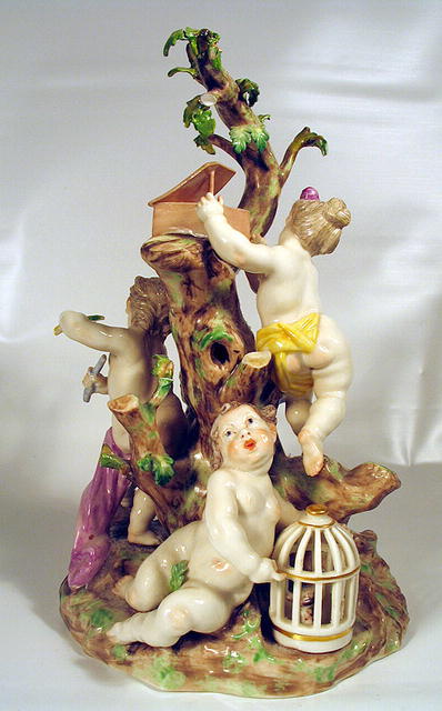 DRESDEN MEISSEN FIGURAL GROUP 4 CHERUBS NYMPHENBURG
