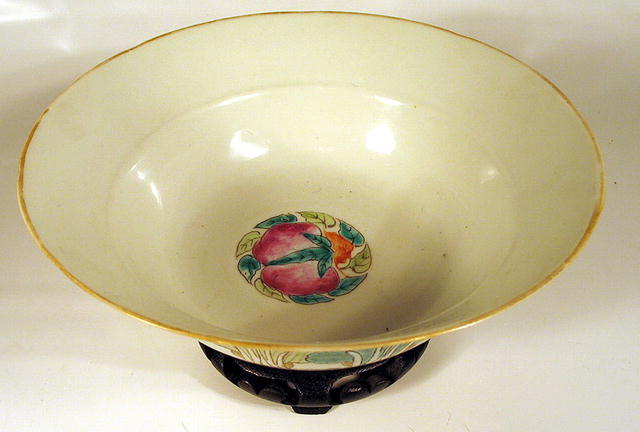 CHINESE EXPORT CABBAGE LEAF BOWL QING GUANGXU PERIOD