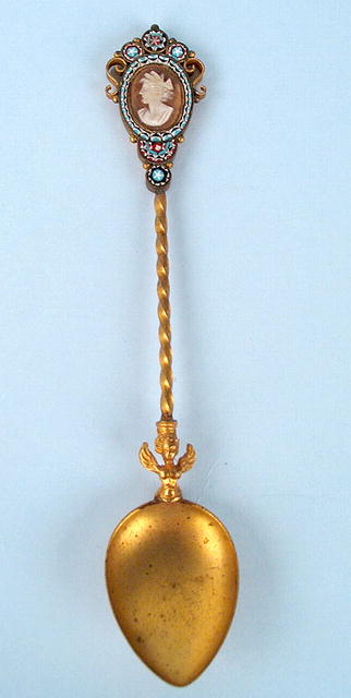 UNUSUAL GILT SPOON WITH CAMEO AND MICROMOSAIC ANGEL