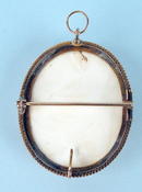 EXQUISITE ANGEL SKIN CORAL CAMEO GOLD FRAME